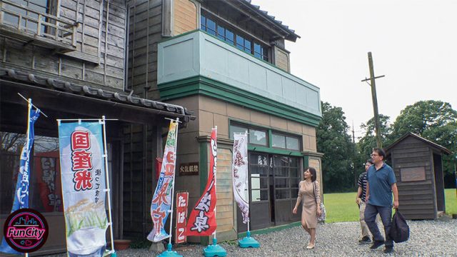 筆おろし温泉ソープ 親父が再婚して― Hカップ巨乳の義母さんができた。家族旅行で僕が童貞だとわかると淫乱な義母さんに狙われて…逢見リカ