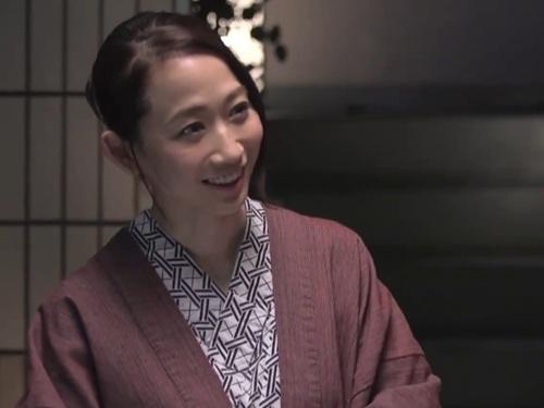 【水戸かな】嫁を孕ませる為に限界まで溜め込んだ精子を義母に欲情して嫁のマ〇コではなく義母のマ〇コにブッコんでしまう