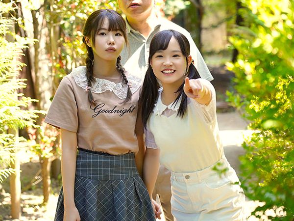 ＜近親相姦＞姪と叔父のキチガイ温泉の旅！エロ貧乳なビッチ姉妹が露天風呂で誘惑…ドS痴女な変態3Pパコで連続中出し＜野外＞