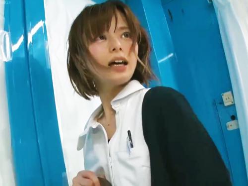 【MM号】「おちんちんヤバい！また逝くーーーーッ」ロリっ子ナースを素人ナンパ！制服を着せたままでSEX突入ｗ【エロ動画】