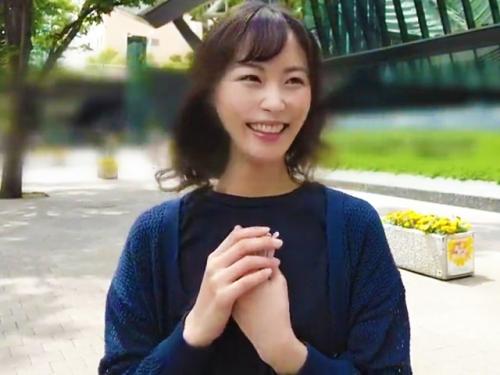 【素人ナンパ】「えっ、こんなおばさんでいいの？ｗ」美熟女ナンパでゴム無し中出し！ぐうかわ寝取り激エロ動画ｗ【人妻ナンパ】