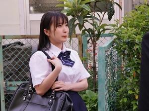 「だめですか？」「生はまずいって！」可愛くておっぱいも大きい女子生徒と絶対に許されない中出しセックス！！