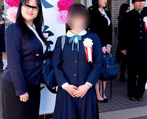 【親子丼レイプ】入学式帰りの幸せな母娘を地獄に突き落とした痴漢レイプの一部始終