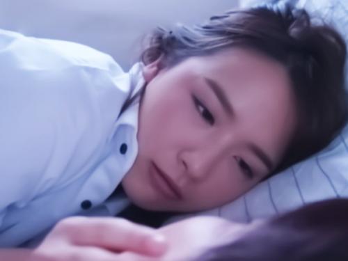 泥酔人妻の誘惑、義理の姉弟の一線が崩壊する！？酔った義姉の無防備な胸元と熱烈なキス、濃厚すぎる不倫中出しエロセックスｗ