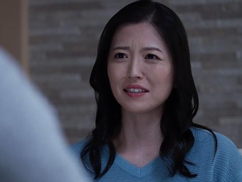 【木下凛々子】学生時代の友人が自慢する週３回セックスしてる美人な妻を絶倫チ〇ポで寝取って何回も中出ししまくってやる