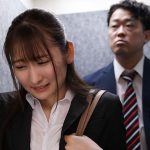 【末広純】「おしっこ出ちゃう//」可愛いオフィスワーカーが我慢できない恥辱のおしっこのこと知られちゃう