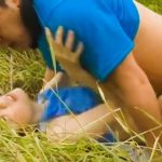 【ヘンリー塚本】雨が降っていない日は草原で開放的なエロいことに夢中になる興奮の青姦日和