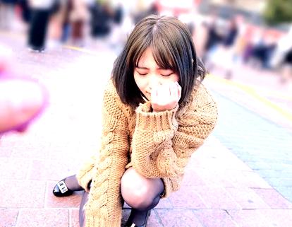 ＜素人美少女！＞「歩けないの…」素人美少女とリモバイ散歩！羞恥プレイで悶える姿最高でしょ！