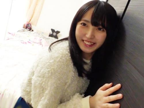 【素人ナンパ】「お部屋まで案内してくれます？」取材のはずがあっという間の中出し！ロリ顔に精液ぶっかけられるｗ【ハメ撮り】